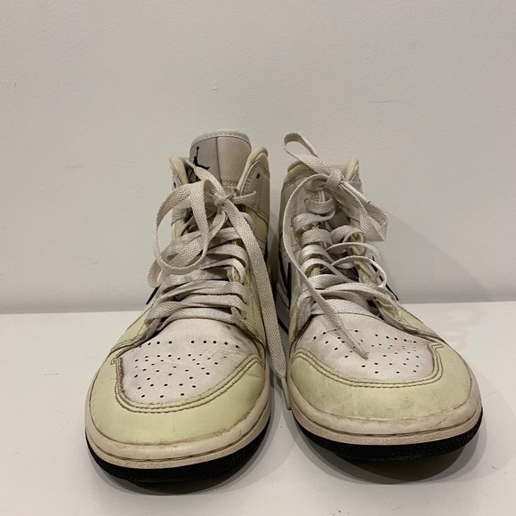 Nike Jordan 1 Mid Coconut Milk in US 9 - Picture 4 of 6